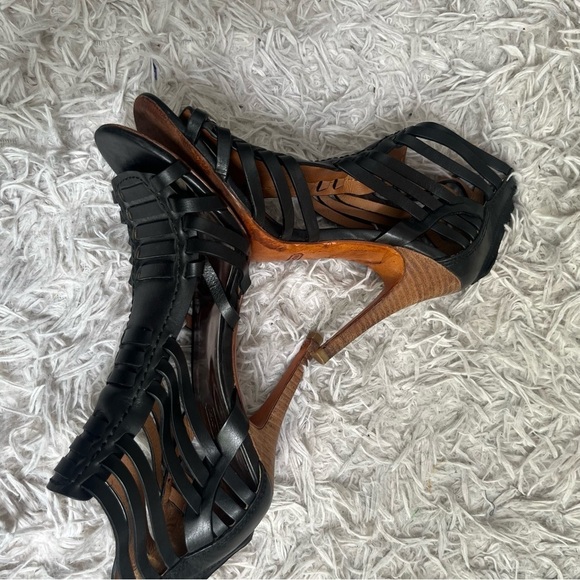 Coach Lucy Balck Gladiator Stilletto Heels Size 7B - Picture 7 of 16